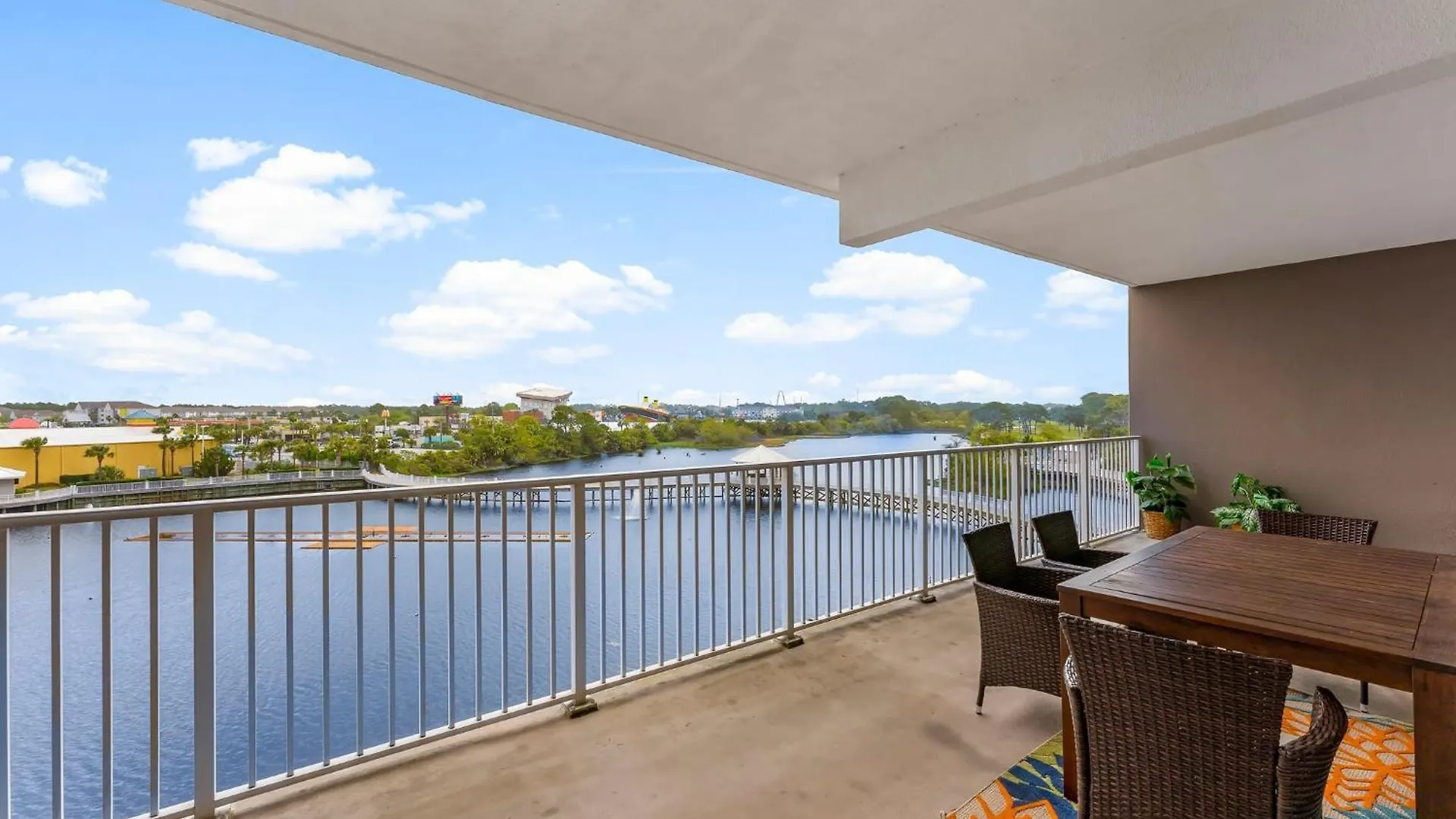 Holiday home Laketown Wharf #320 By Nautical Properties Panama City Beach